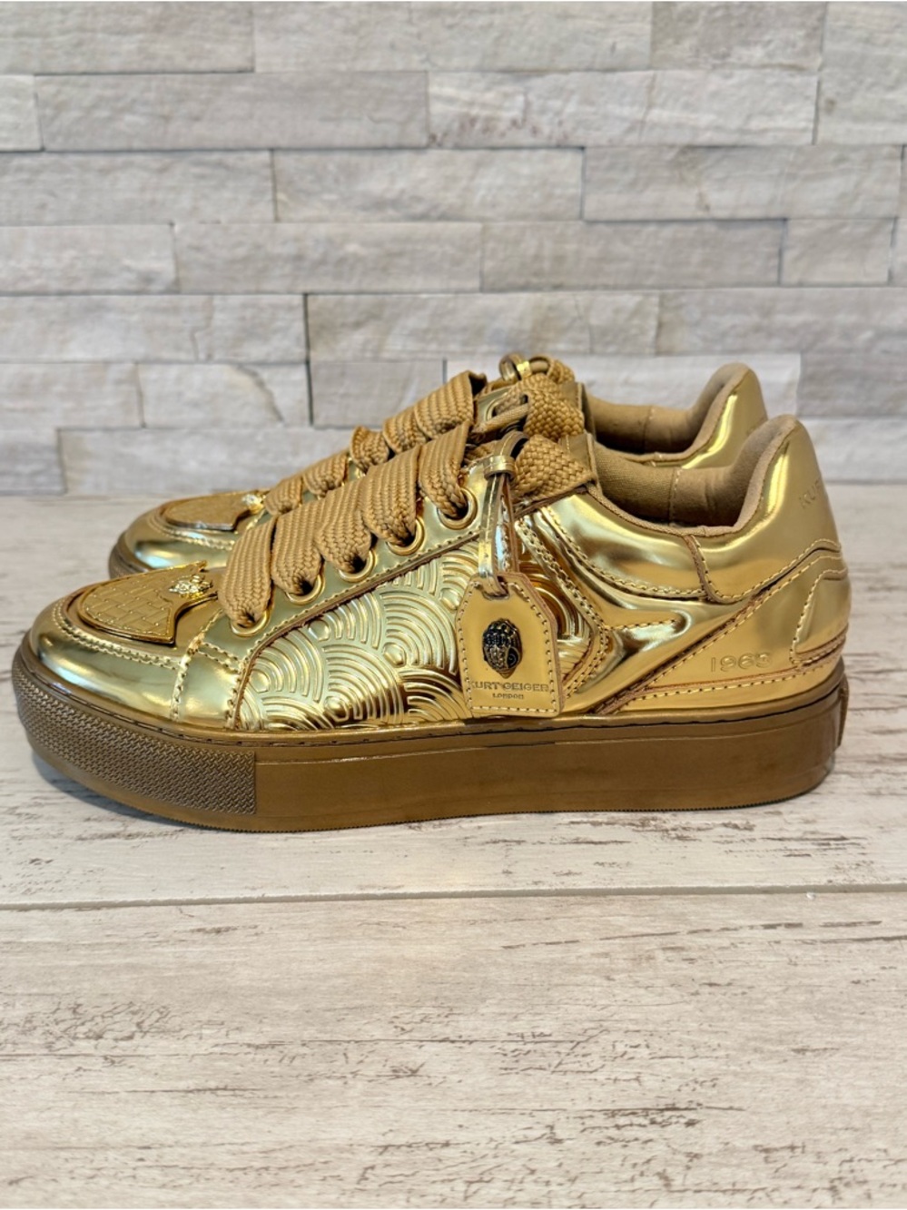 Kurt Geiger London Women's 40EU Southbank Tag Gold Metallic Platform Sneakers - Picture 6 of 12